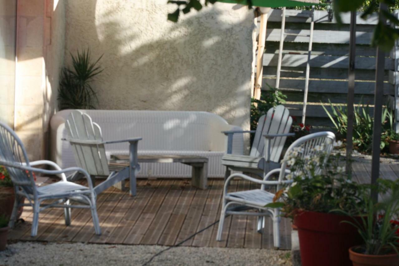 Maison Lavande Bed and Breakfast Saint-Jean-dʼAngély Zewnętrze zdjęcie